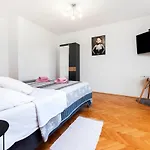 Biggy Apartment