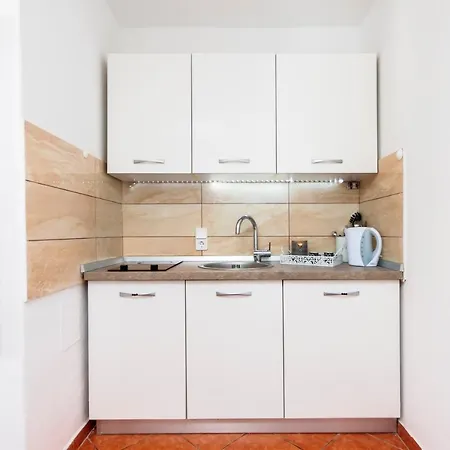 Biggy Apartment
